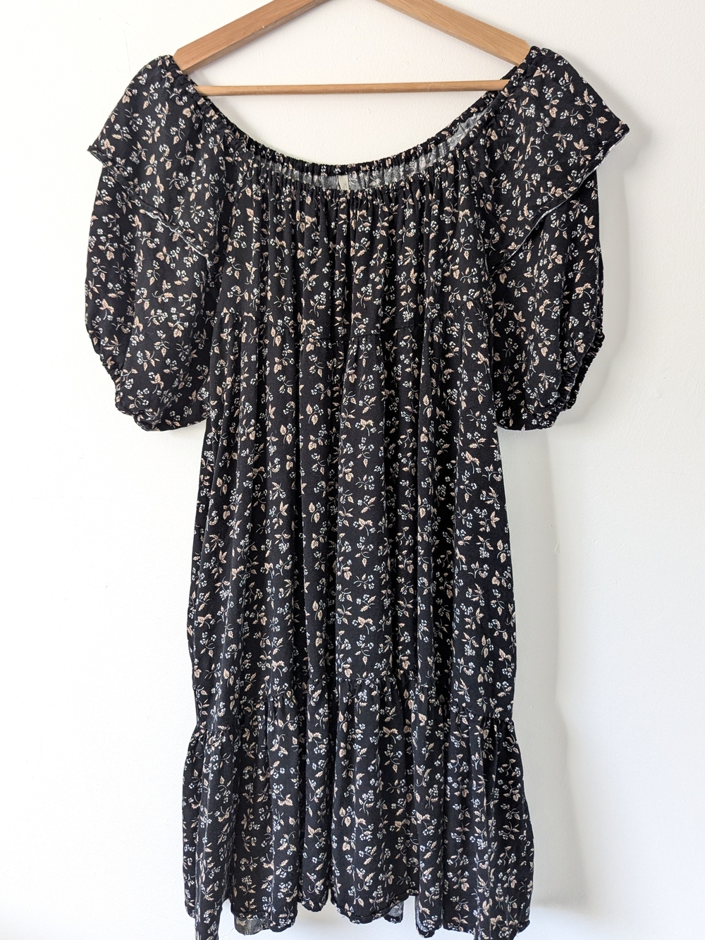 Rylee + Cru Willow - Black Floral Puff Sleeve Tiered Dress - M